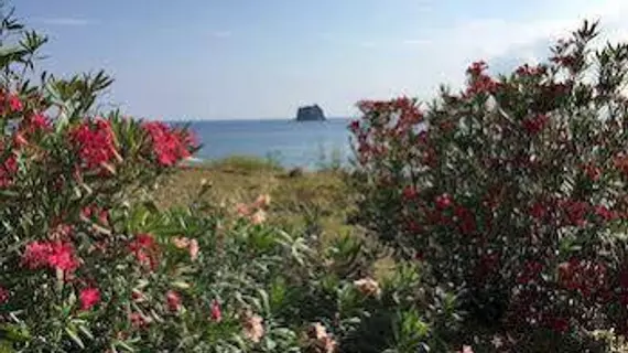 Pensione La Nassa | Sicilya - Messina (vilayet) - Stromboli