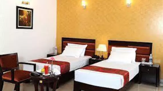 Hotel Crystal Castle | Karnataka - Bengaluru (ve civarı) - Bengaluru - JP Nagar