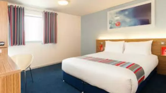 Travelodge Cardiff Atlantic Wharf | Galler - Monmouthshire - Cardiff (ve civarı) - Cardiff - Butetown