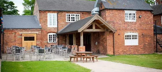 Donington Park Farmhouse Hotel | Derbyshire (kontluk) - Derby