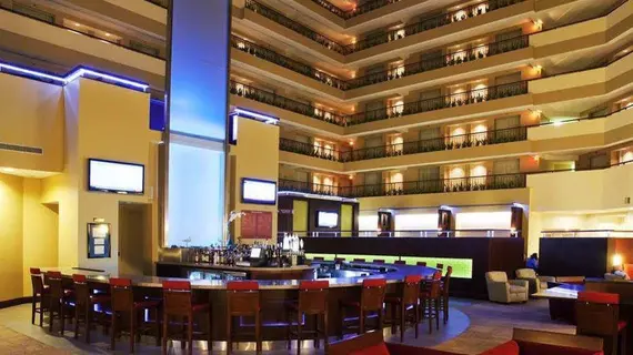 Embassy Suites Detroit - Troy/Auburn Hills | Michigan - Detroit (ve civarı) - Troy