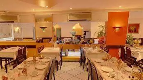 Hotel Agena | Occitanie - Hautes-Pyrenees - Lourdes - Tarbes (ve civarı) - Lourdes