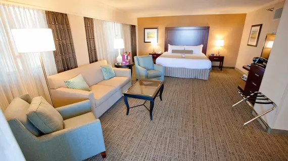 Crowne Plaza Hotel St. Louis Airport | Missouri - St. Louis (ve civarı) - Bridgeton