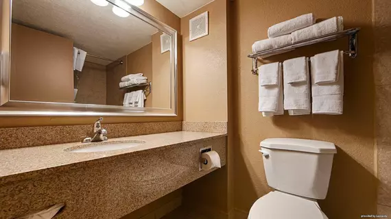 Quality Inn and Suites Denver Stapleton | Kolorado - Denver (ve civarı) - Denver - Northeast Park Hill