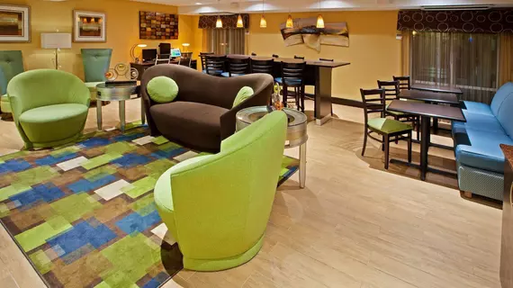 Holiday Inn Express - Bowling Green | Kentucky - Bowling Green (ve civarı) - Bowling Green