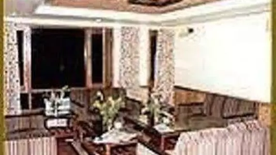 Grand Mumtaz Cottage | Cammu ve Keşmir - Srinagar (ve civarı) - Gulmarg