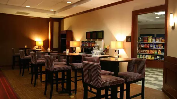 Hampton Inn St. Louis-Downtown at the Gateway Arch | Missouri - St. Louis (ve civarı) - St. Louis - St. Louis Şehir Merkezi