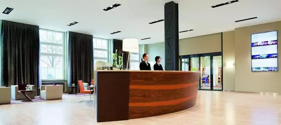 Movenpick Hotel Berlin | Berlin (ve civarı) - Friedrichshain-Kreuzberg - Kreuzberg