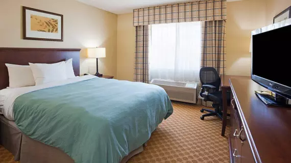 Country Inn & Suites Owatonna | Minnesota - Owatonna (ve civarı) - Owatonna