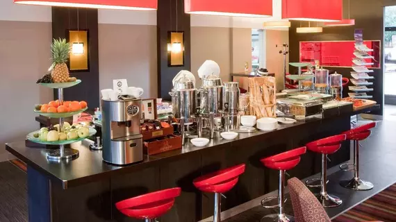 Hotel Mercure Saint Quentin En Yvelines Centre | Ile-de-France - Yvelines (bölge) - Montigny-le-Bretonneux