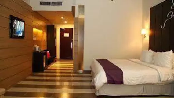 Atria Hotel and Conference Gading Serpong | West Java - Cakarta (ve civarı) - Tangerang