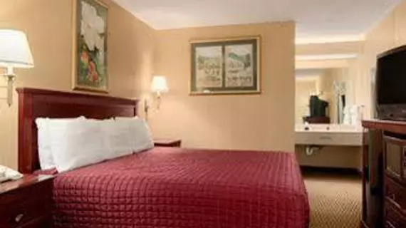 Days Inn Norfolk Airport | Virginia - Norfolk - Virginia Beach (ve civarı) - Norfolk