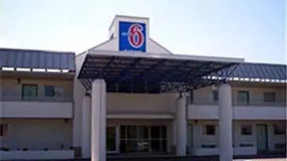 Motel 6 Cleveland International Airport - North Ridgeville | Ohio - Cleveland (ve civarı) - North Ridgeville