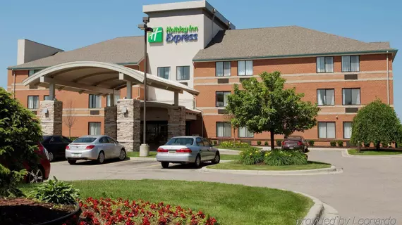 Holiday Inn Express Romulus / Detroit Airport | Michigan - Detroit (ve civarı) - Romulus