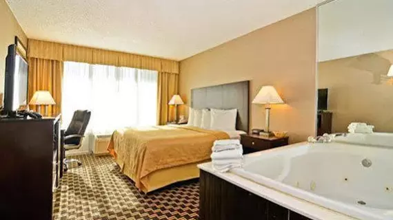 Quality Inn & Conference Center Akron | Ohio - Summit İlçesi - Akron (ve civarı) - Akron