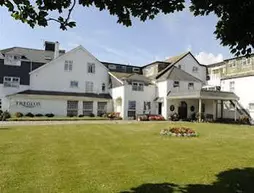 Treglos Hotel