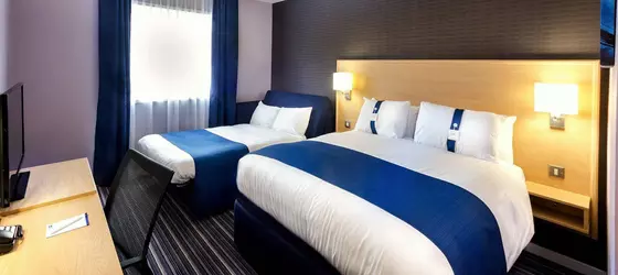 Holiday Inn Express Manchester Airport | Manchester (ve civarı) - Trafford - Altrincham