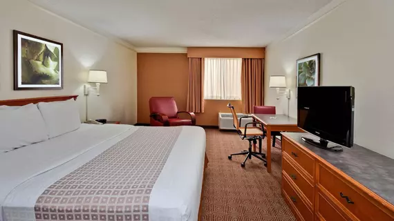 La Quinta Inn & Suites Fort Lauderdale Cypress Creek | Florida - Fort Lauderdale (ve civarı) - Fort Lauderale