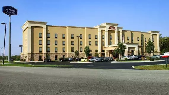 Hampton Inn & Suites Richmond | Indiana - Richmond (ve civarı) - Richmond