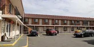 La Hacienda Motel