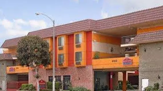 Hollywood Inn Express LAX | Kaliforniya - Los Angeles County - Los Angeles - LAX Bölgesi