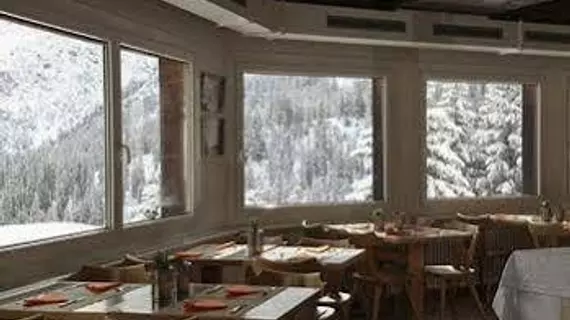 MittendrINN Arosa B&B | Maloja District - Graubuenden - Arosa