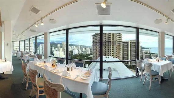 Ilikai and Luxury Suites | Hawaii - Honolulu - Waikiki