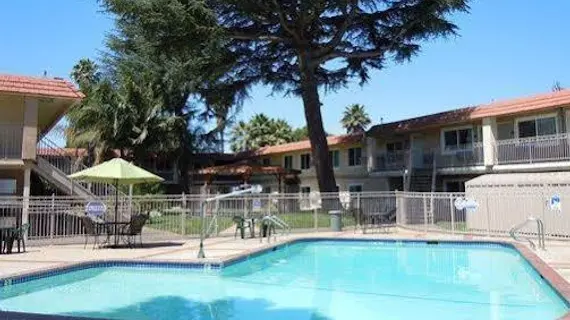 Quality Inn & Suites Thousand Oaks | Kaliforniya - Los Angeles County - Thousand Oaks