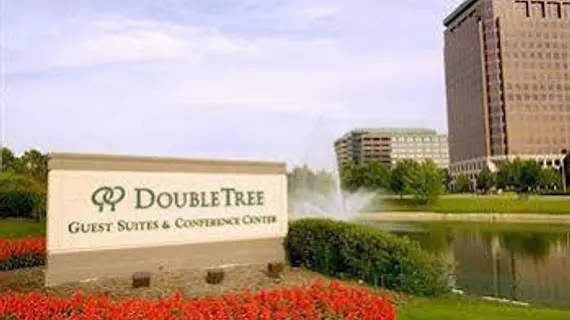 DoubleTree Suites by Hilton Hotel & Conference Center Chicago-Downers Grove | İllinois - Downers Grove