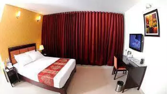 Hotel Crystal Castle | Karnataka - Bengaluru (ve civarı) - Bengaluru - JP Nagar