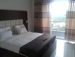 Hotel Sea N Rock | Maharaştra - Raigad - Bombay (ve civarı) - Mira Bhayandar