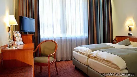 Centro Hotel Esplanade | Kuzey Ren-Westfalia - Düsseldorf (ve civarı) - Düsseldorf - Friedrichstadt