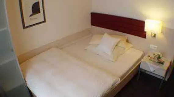 Hotel Haus Berlin | Kuzey Ren-Westfalia - Bonn (ve civarı) - Bonn - Villenviertel