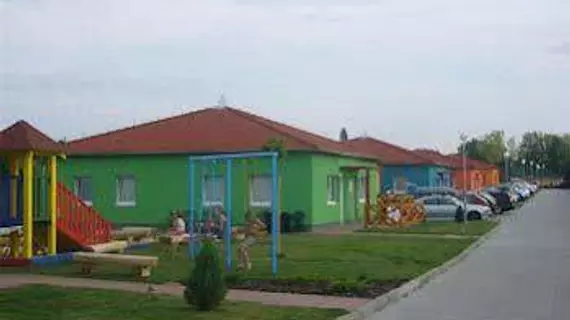 Holiday Village Senec | Bratislava - Boldog