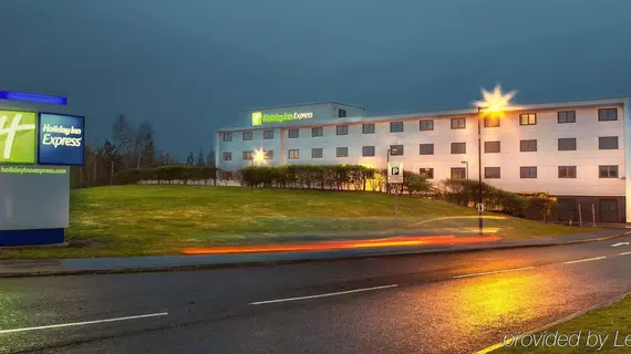 Holiday Inn Express Manchester Airport | Manchester (ve civarı) - Trafford - Altrincham