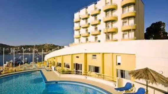 Ambassador Hotel | Malta - St. Paul's Bay - San Pawl il-Baħar