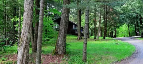 Stowe Cabins in the Woods | Vermont - Waterbury Center