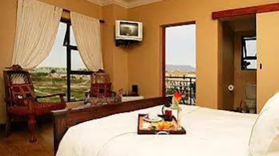 Afro-Chic Guest House | Western Cape (il) - West Coast DC - Drakenstein - Cape Town (ve civarı) - Cape Town - Parklands