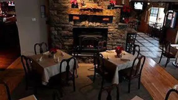 Camelot Restaurant & Inn | Pensilvanya - Scranton (ve civarı) - Clarks Summit