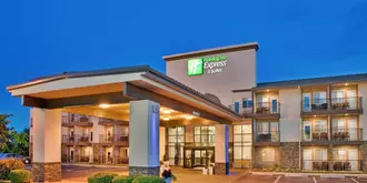 Holiday Inn Express Hotel & Suites Branson 76 Central