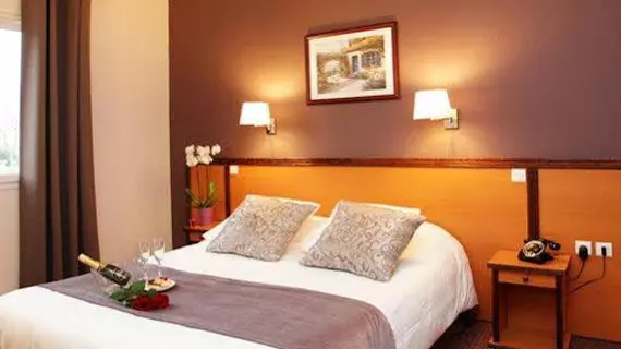 Comfort Hotel Paray Le Monial | Bourgogne-Franche-Comte - Saone-et-Loire (bölge) - Paray-le-Monial