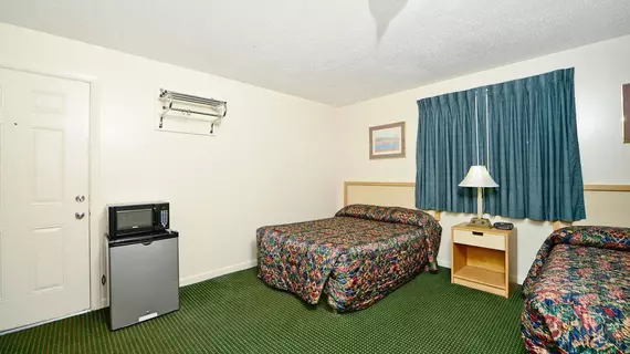 Americas Best Value Inn Middlefield | Connecticut - Hartford (ve civarı) - Rockfall