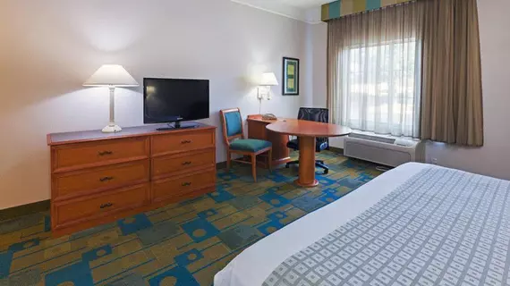 La Quinta Inn & Suites Shreveport Airport | Louisiana - Bossier Parish - Shreveport (ve civarı) - Shreveport