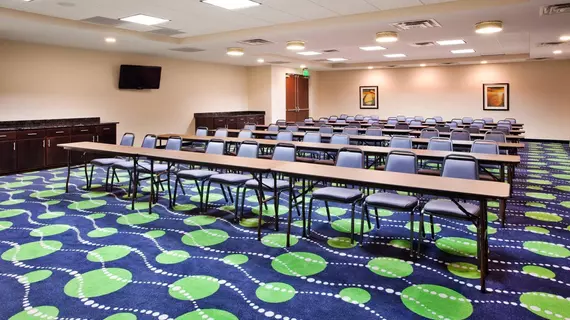 Holiday Inn Express Hotel & Suites Atlanta Airport West - Camp Creek | Georgia - Atlanta (ve civarı) - Atlanta