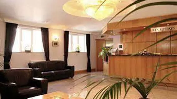 Parkside International Hotel | Berkshire (kontluk) - Reading