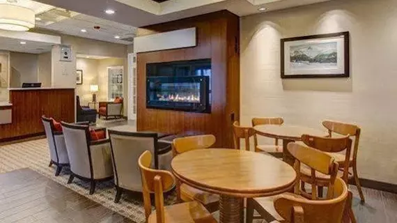 Comfort Inn & Suites North Conway | New Hampshire - North Conway