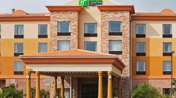 Holiday Inn Express Hotel & Suites Tampa Stadium-Airport | Florida - Tampa (ve civarı) - Tampa