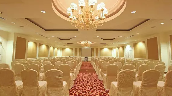 Harmoni One Convention Hotel and Service Apartments | Riau Adaları - Batam - Batu Ampar