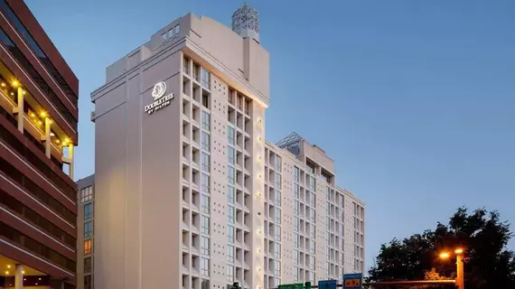 DoubleTree by Hilton Silver Spring | Maryland - College Park (ve civarı) - Silver Spring