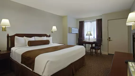 College Way Inn | Washington - Vernon Dağı (ve civarı) - Mount Vernon